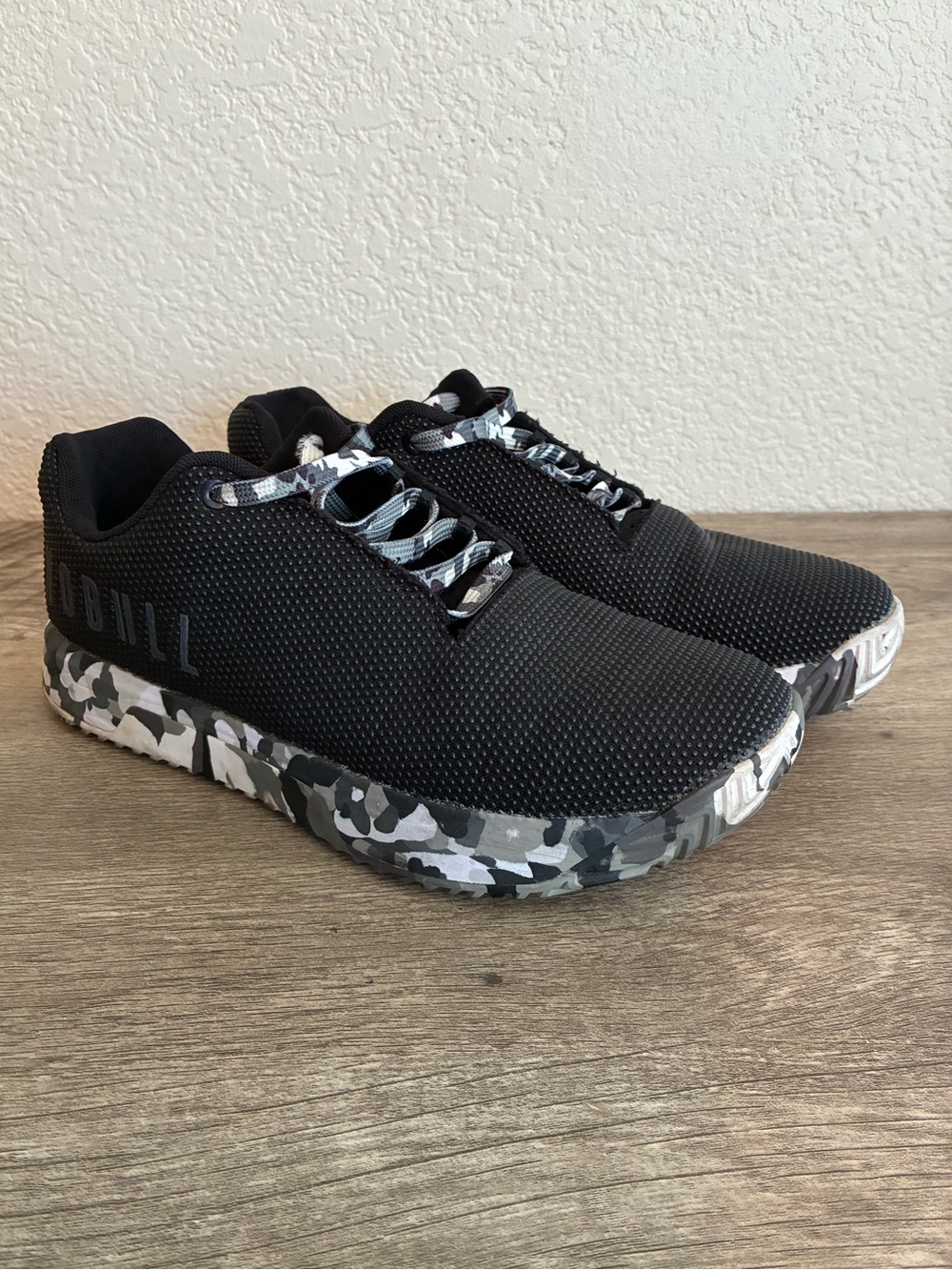 NOBULL Shoes Black w/ Gray Camo Sole Mens 8.5 Women’s 10 NICE!